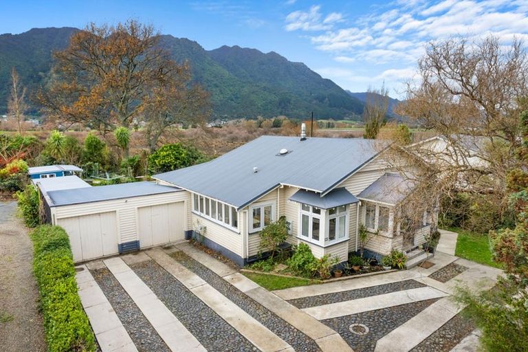 Photo of property in 10 Stanley Avenue, Te Aroha, 3320