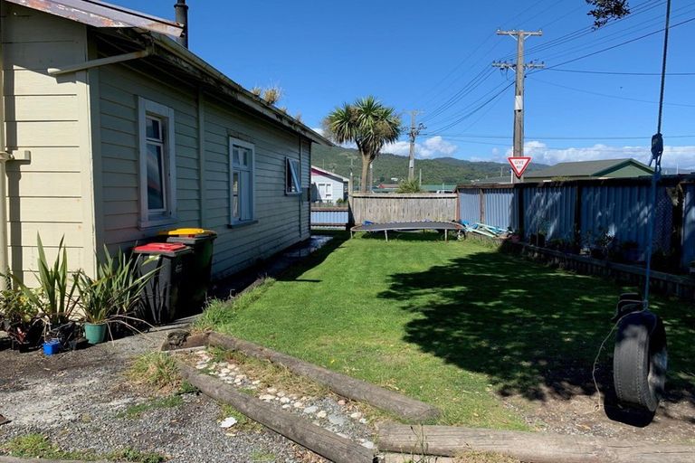 Photo of property in 42 Blake Street, Blaketown, Greymouth, 7805