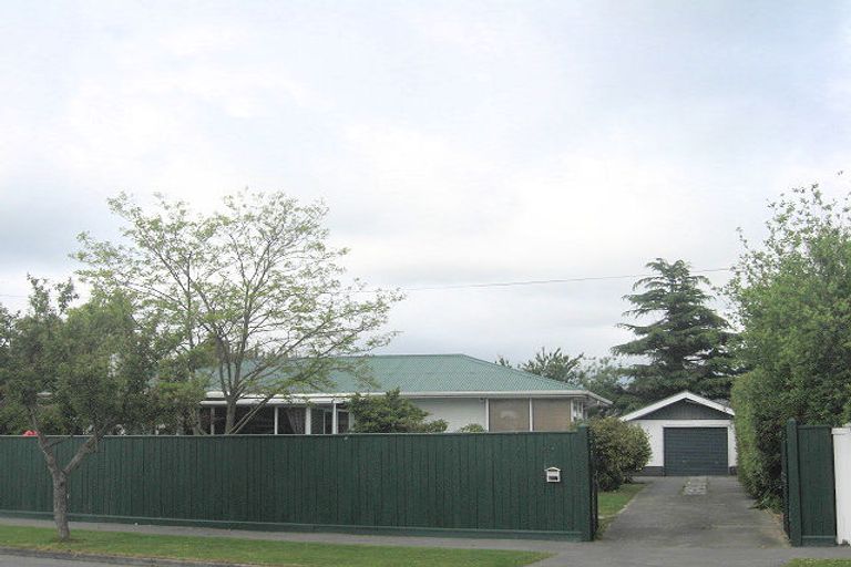 Photo of property in 5 Reynolds Avenue, Bishopdale, Christchurch, 8053