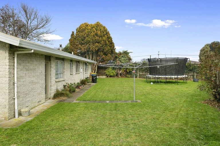 Photo of property in 3 Dickens Place, Leamington, Cambridge, 3432