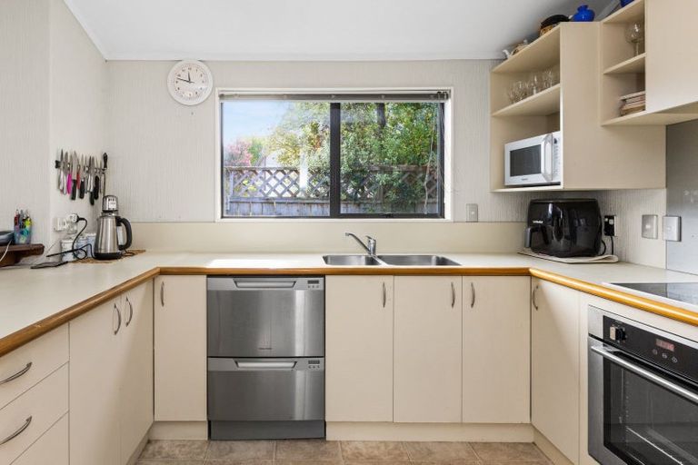 Photo of property in 18 Mission Road, Greenmeadows, Napier, 4112