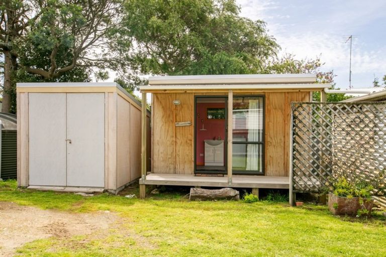 Photo of property in 64 Pinedale Crescent, Riversdale Beach, Masterton, 5872