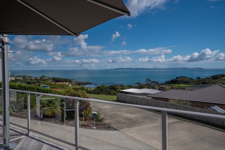 Photo of property in 5 Nancy Wake Place, Cable Bay, 0420