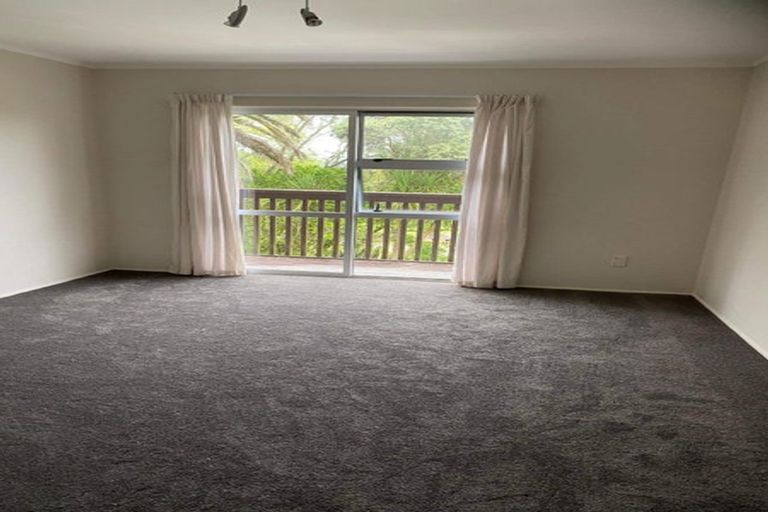 Photo of property in 73 Cherrington Road, Clevedon, Papakura, 2582