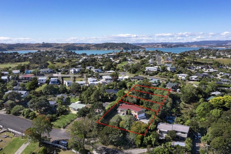 Photo of property in 20 East Street, Raglan, 3225