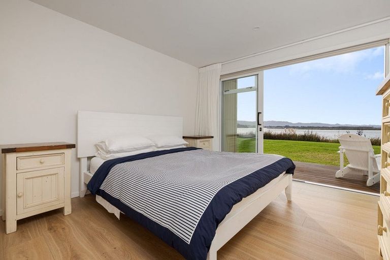 Photo of property in 37 Pahoia Beach Road, Whakamarama, Tauranga, 3172