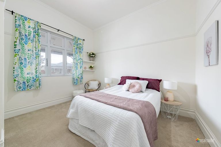 Photo of property in 23 Riddlers Crescent, Petone, Lower Hutt, 5012