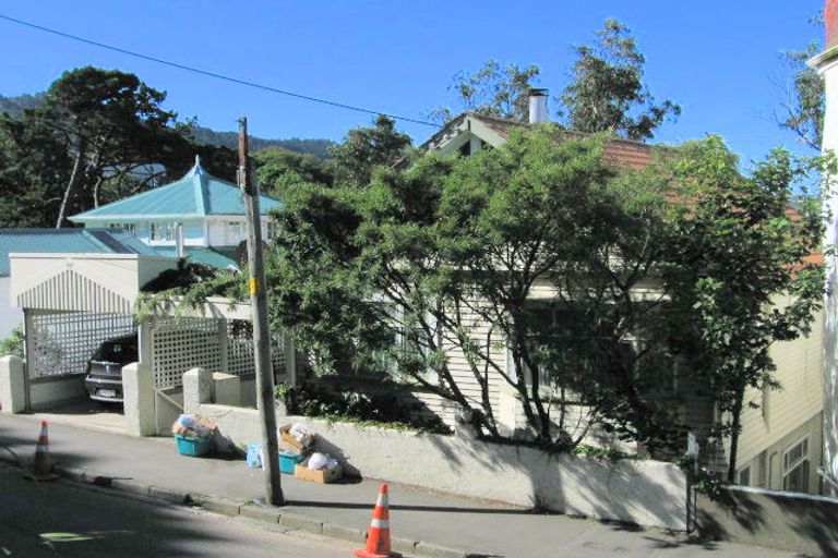 Photo of property in 103 Salamanca Road, Wellington Central, Wellington, 6011