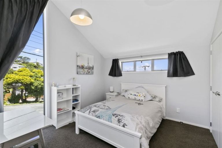 Photo of property in 19a Omar Street, Khandallah, Wellington, 6035