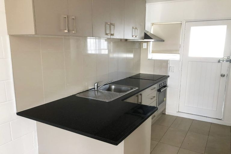 Photo of property in 2/120 Saint George Street, Papatoetoe, Auckland, 2025