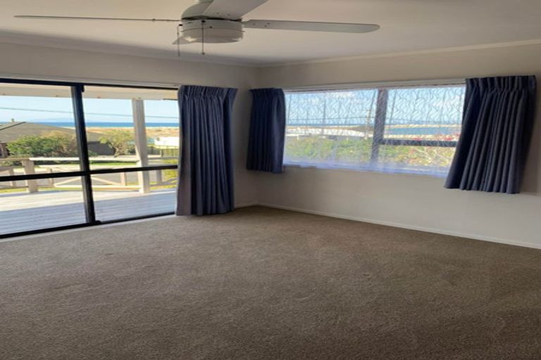 Photo of property in 13 Wintle Street, Mangawhai Heads, Mangawhai, 0505