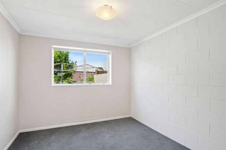 Photo of property in 19a Truby King Street, Merrilands, New Plymouth, 4312
