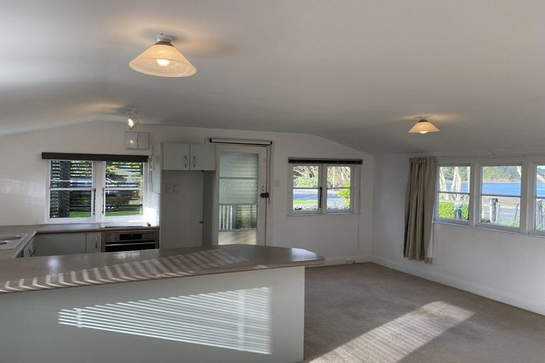 Photo of property in 2039 Ngunguru Road, Ngunguru, Whangarei, 0173