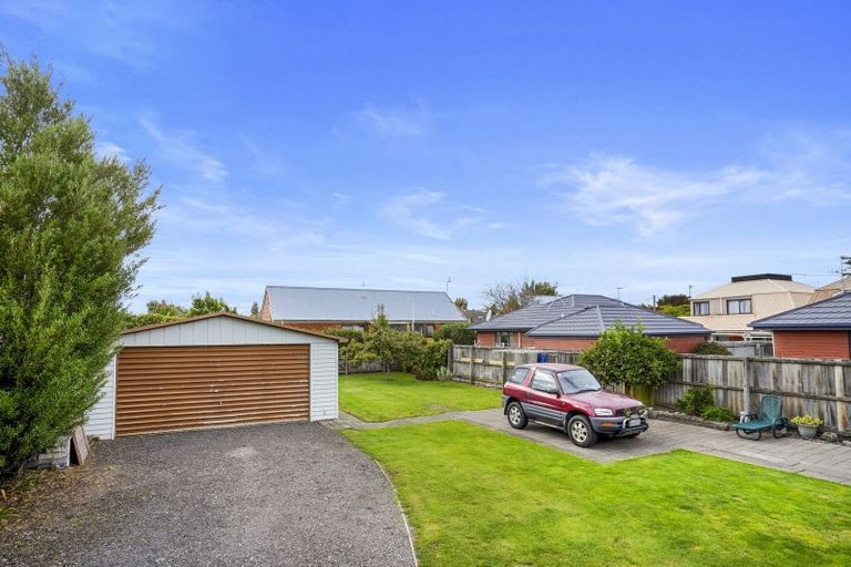 Photo of property in 28 Epsom Road, Sockburn, Christchurch, 8042