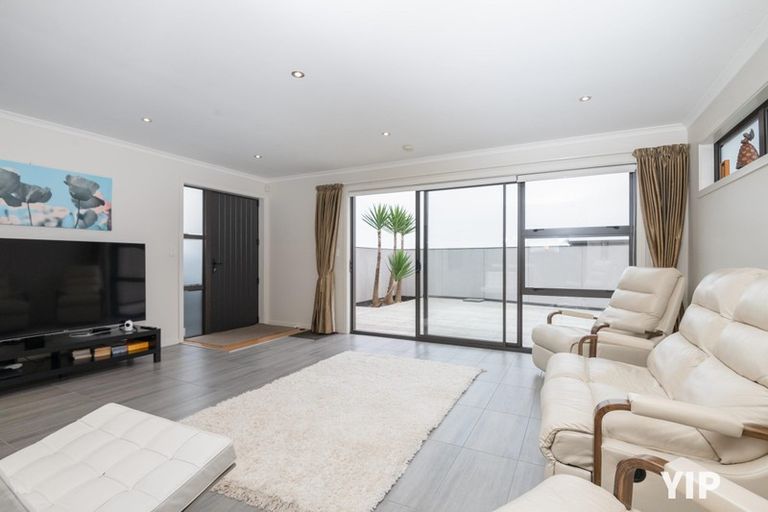 Photo of property in 21 Comber Place, Johnsonville, Wellington, 6037