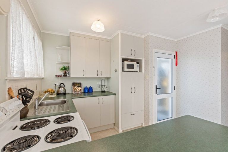 Photo of property in 135 Cracroft Street, Waitara, 4320