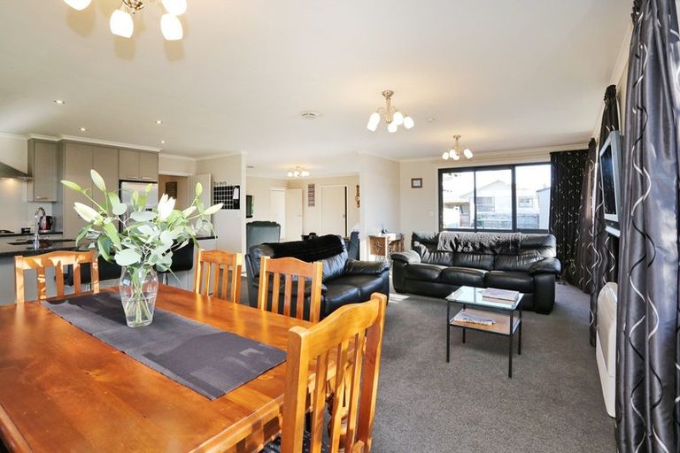 Photo of property in 26 Dunlop Street, Wallacetown, 9816