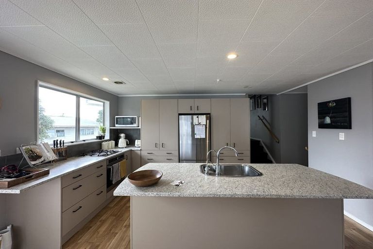 Photo of property in 15 Raupo Place, Tikipunga, Whangarei, 0112