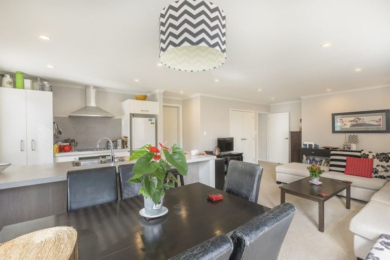 Photo of property in 23 Mahia Lane, Waikanae, 5036