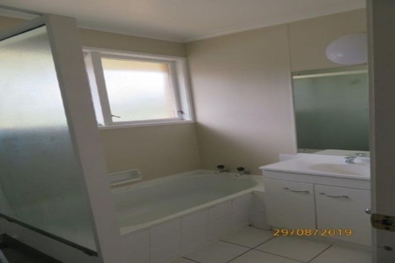 Photo of property in 2/199 Bucklands Beach Road, Bucklands Beach, Auckland, 2012
