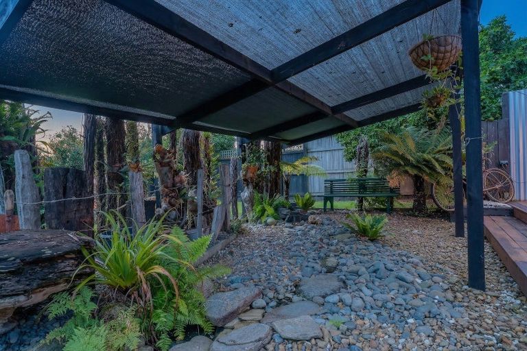 Photo of property in 75 Robinson Road, Whitianga, 3510