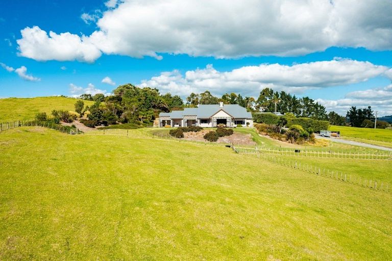 Photo of property in 65a Tomarata Road, Mangawhai, 0975