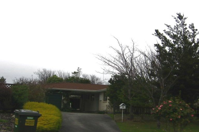 Photo of property in 22 Cecil Place, Cloverlea, Palmerston North, 4412