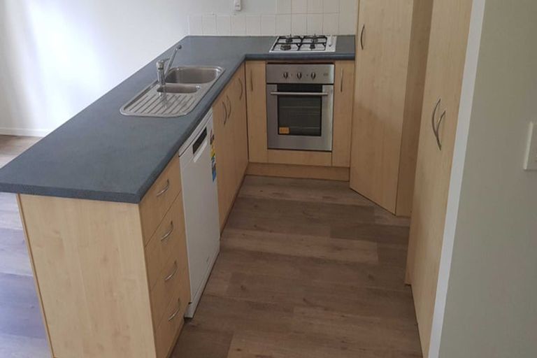 Photo of property in 7/3 Orwell Road, Greenhithe, Auckland, 0632