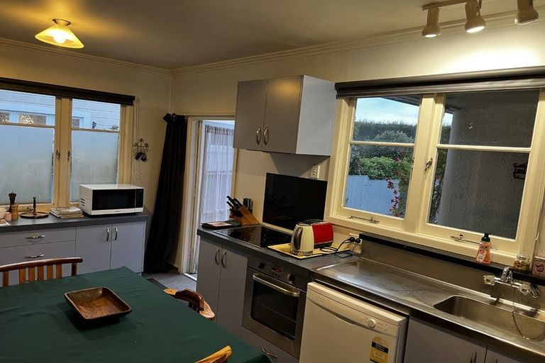 Photo of property in 413 Collinge Road, Mayfair, Hastings, 4122