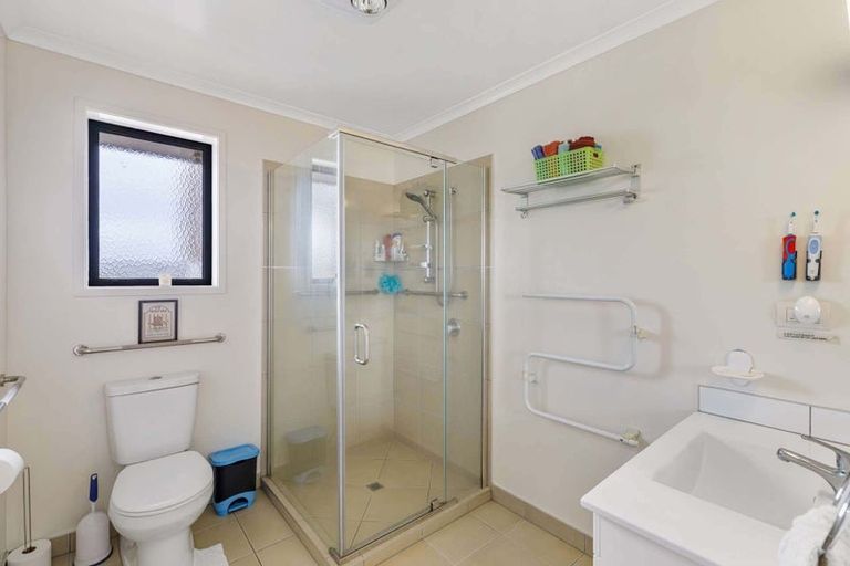 Photo of property in 96a Onerahi Road, Onerahi, Whangarei, 0110