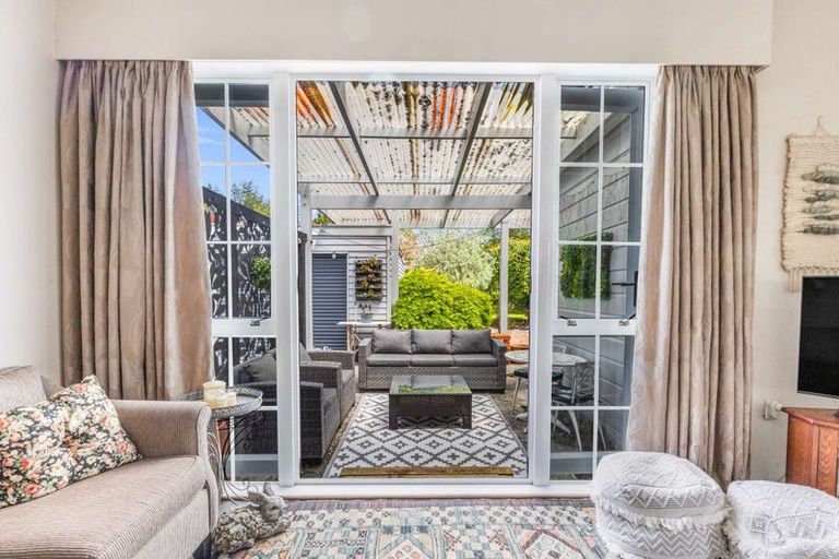 Photo of property in 21 Portia Street, Stratford, 4332