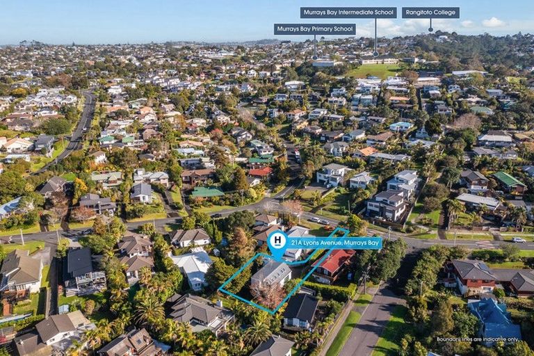 Photo of property in 21a Lyons Avenue, Murrays Bay, Auckland, 0630