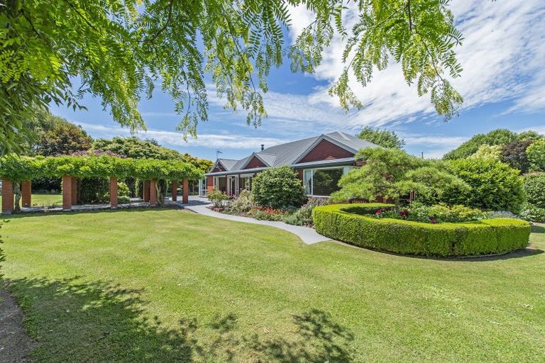 Photo of property in 3 Kowhai Drive, Darfield, 7510