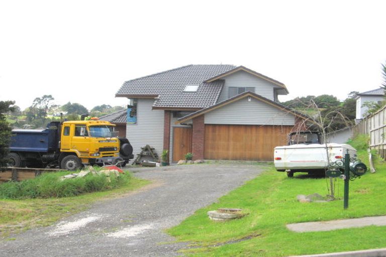 Photo of property in 99 Mt Lebanon Crescent, The Gardens, Auckland, 2105
