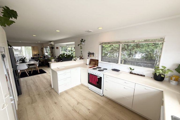 Photo of property in 3/89 Nile Road, Milford, Auckland, 0620