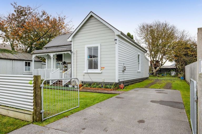 Photo of property in 20 Bath Street, Eltham, 4322