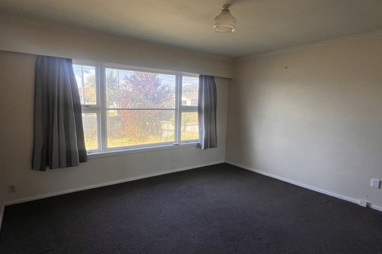 Photo of property in 17 Sandown Crescent, Aranui, Christchurch, 8061