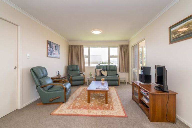 Photo of property in 3 Loudon Street, Green Island, Dunedin, 9018