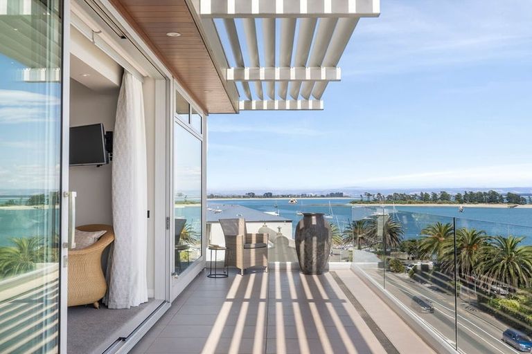 Photo of property in Quay Apartments Tower 2, 208/283 Wakefield Quay, Stepneyville, Nelson, 7010