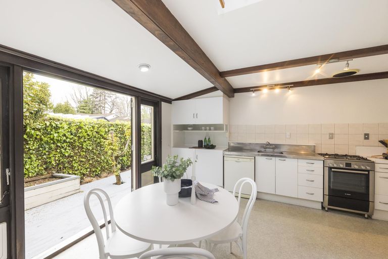 Photo of property in 459b College Street, Hokowhitu, Palmerston North, 4410