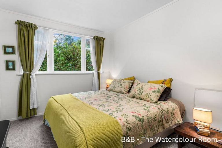 Photo of property in Saddlery Cottage, 3245 Paparoa-oakleigh Road, Paparoa, 0571