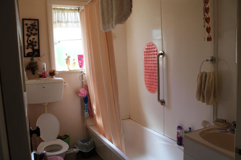 Photo of property in 6 Howard Street, Huntly, 3700