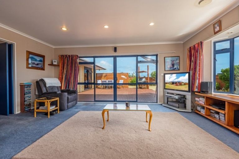 Photo of property in 32 Andrews Street, Foxton Beach, Foxton, 4815