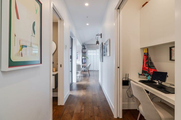 Photo of property in 65 Stanley Avenue, Palmerston North, 4414