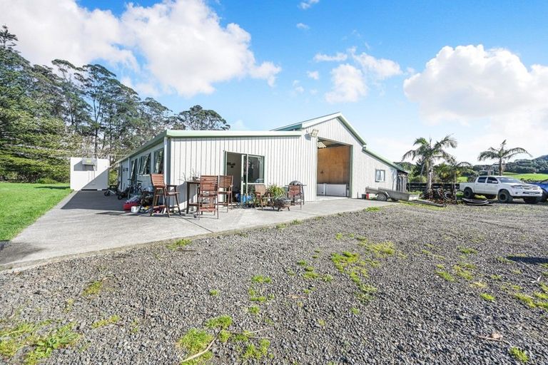 Photo of property in 202 Kempthorne Road, Russell, 0272