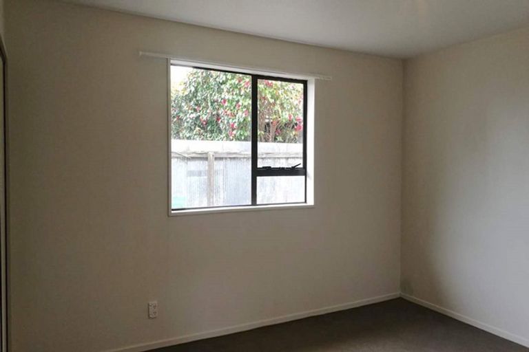 Photo of property in 2/94 Neill Street, Hornby, Christchurch, 8042