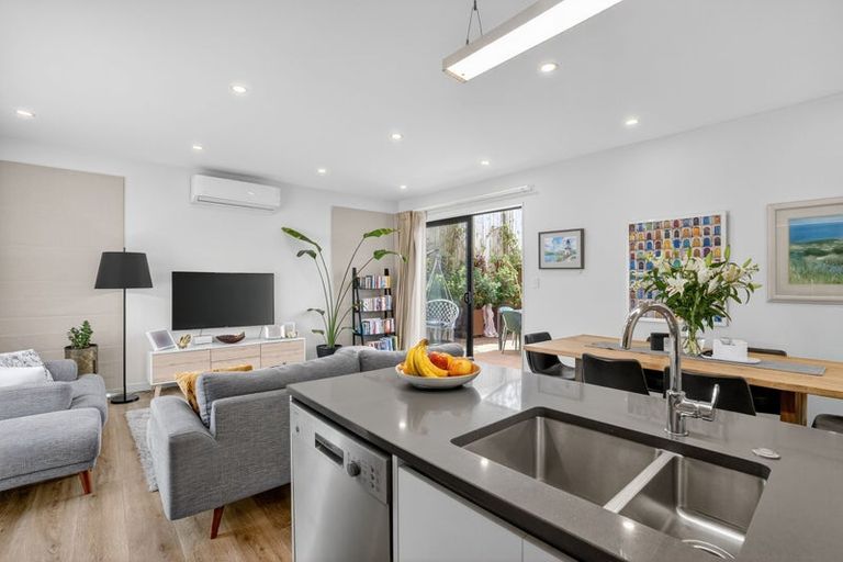 Photo of property in 57b Hogans Road, Glenfield, Auckland, 0629