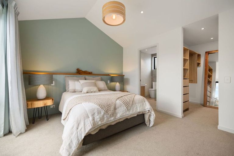 Photo of property in 72 Spur Ridge, Jacks Point, 9371