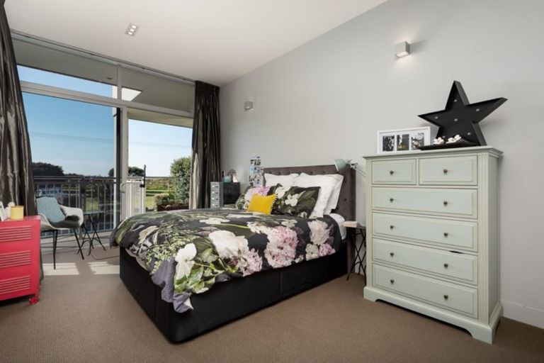 Photo of property in 710 Papamoa Beach Road, Papamoa Beach, Papamoa, 3118