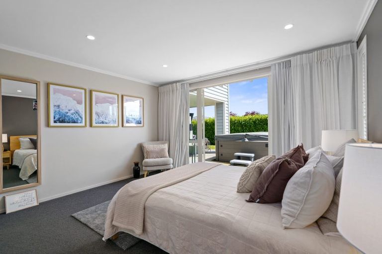 Photo of property in 1 Boyce Crescent, Cambridge, 3434